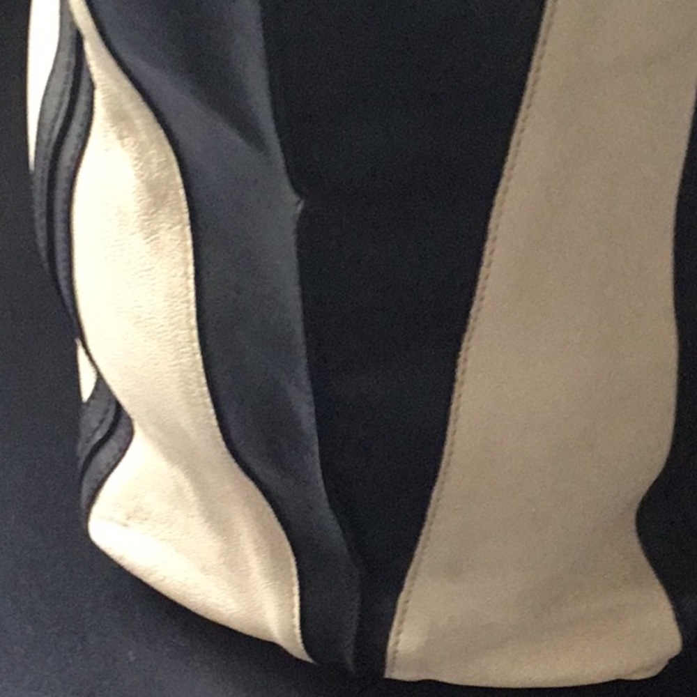 SOLD ON TRADESY 💕Chloe Large Alison Tote EUC - Picture 4 of 8